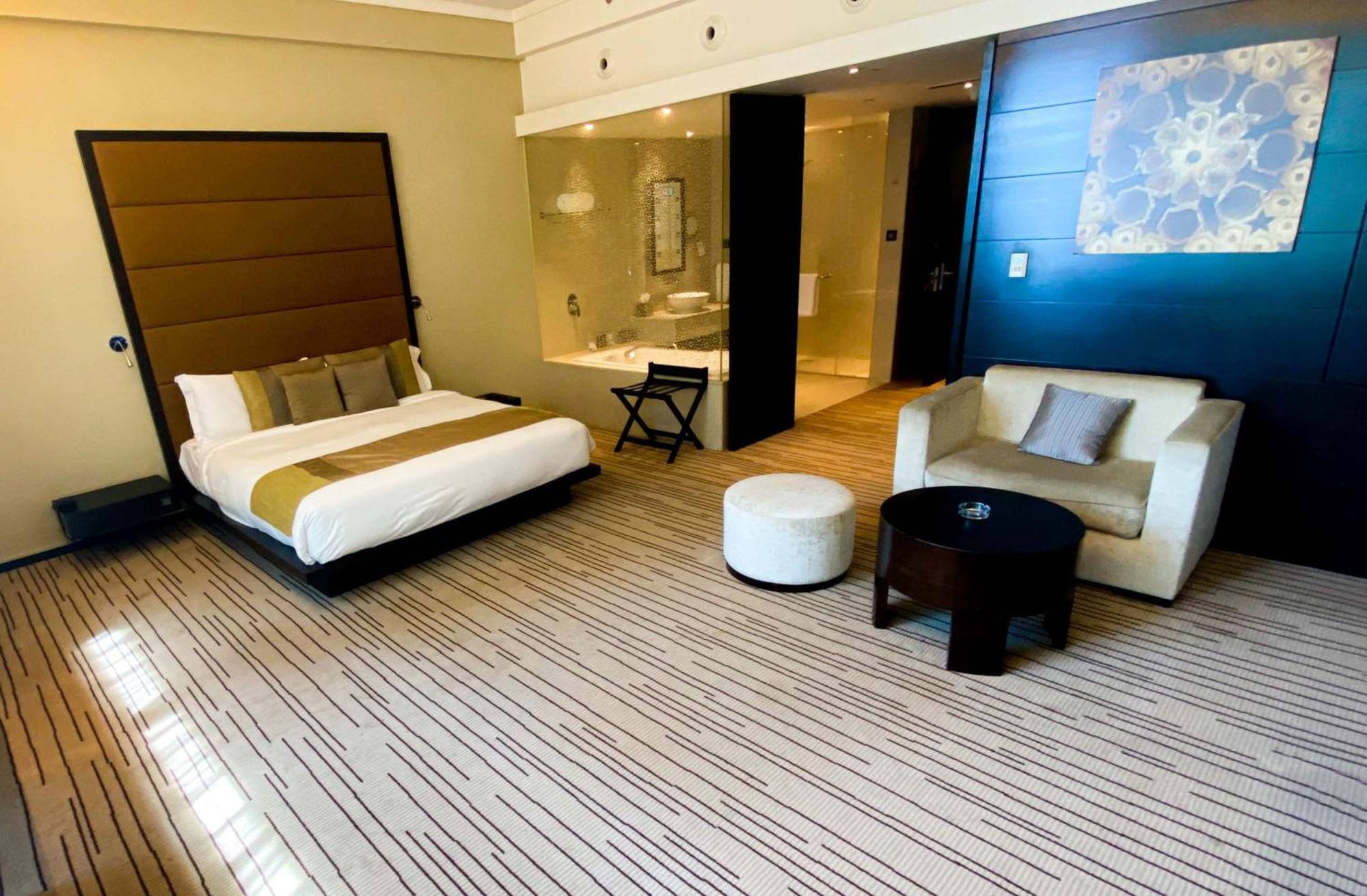 Southern Sun Abu Dhabi Ngoại thất bức ảnh